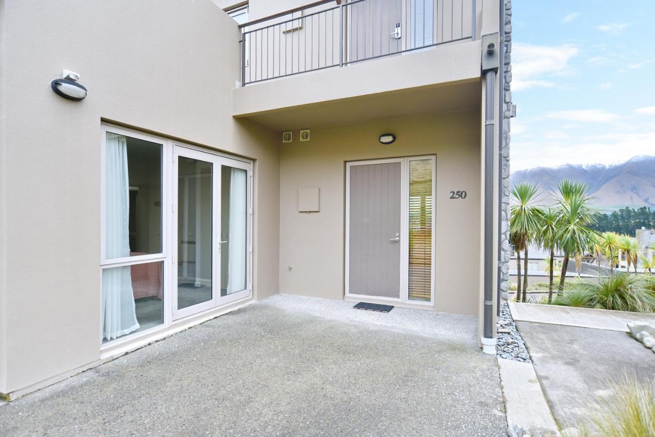 High Country Villa 250 - Terrace Downs Windwhistle Екстер'єр фото
